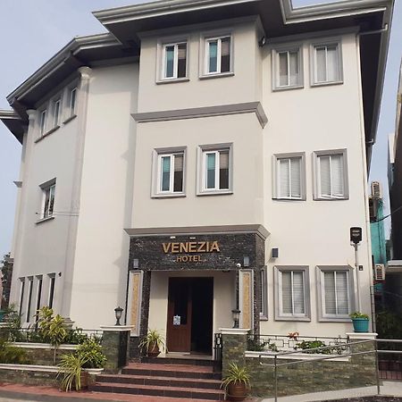 Venezia Suites Hotel Iloilo Εξωτερικό φωτογραφία