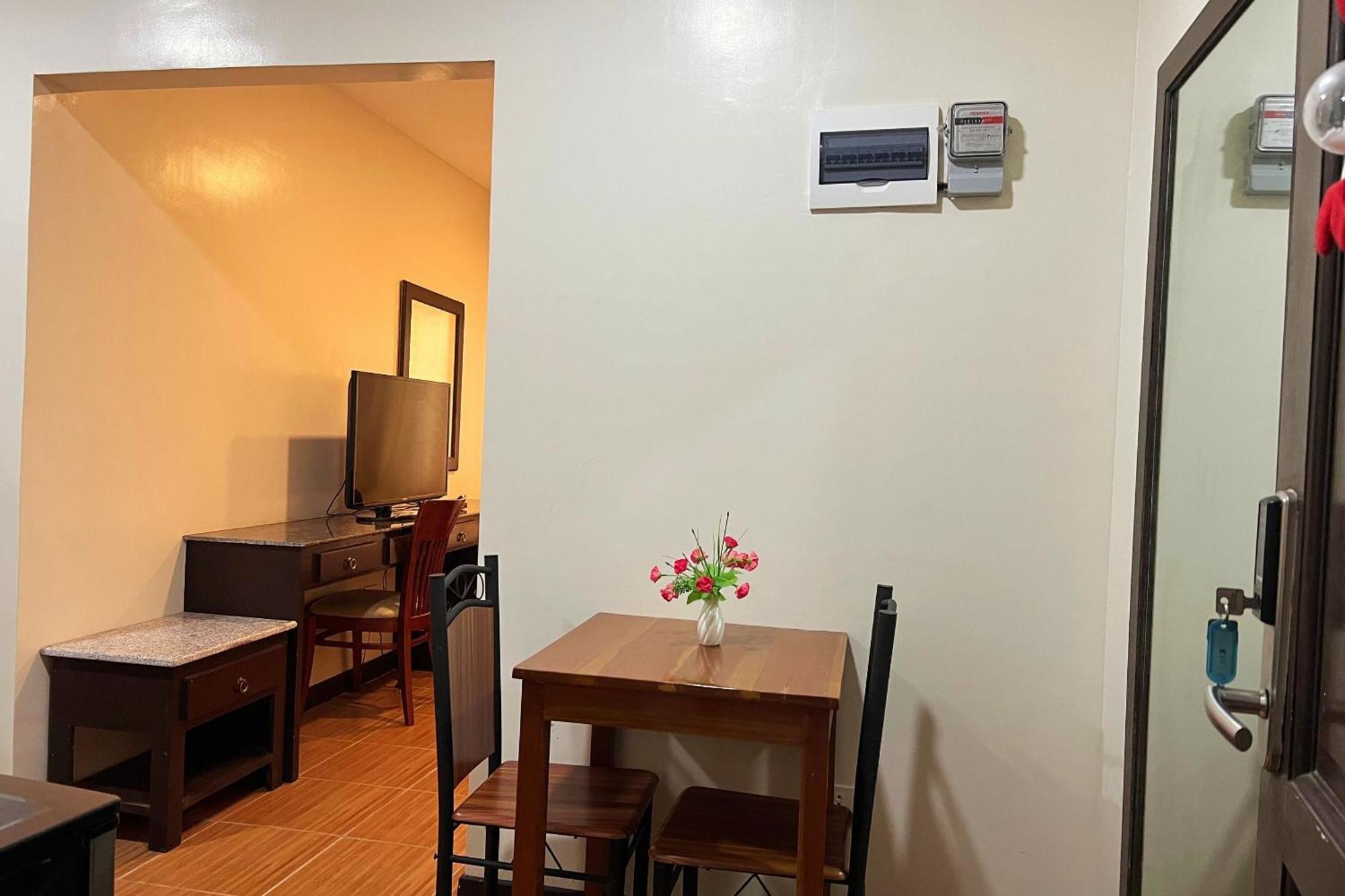 Venezia Suites Hotel Iloilo Δωμάτιο φωτογραφία
