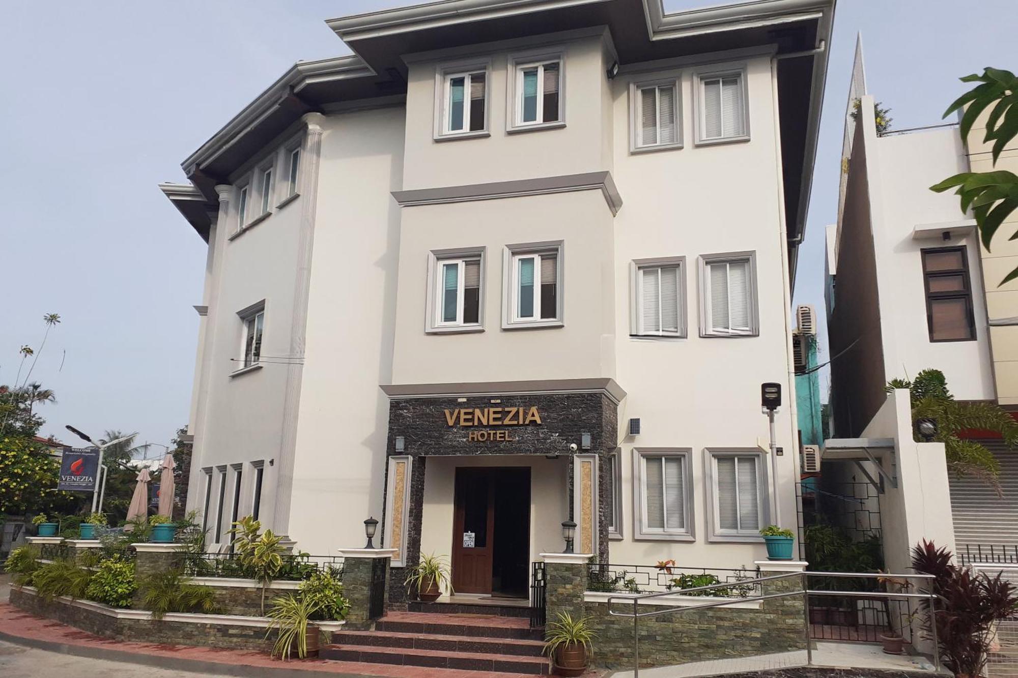 Venezia Suites Hotel Iloilo Εξωτερικό φωτογραφία