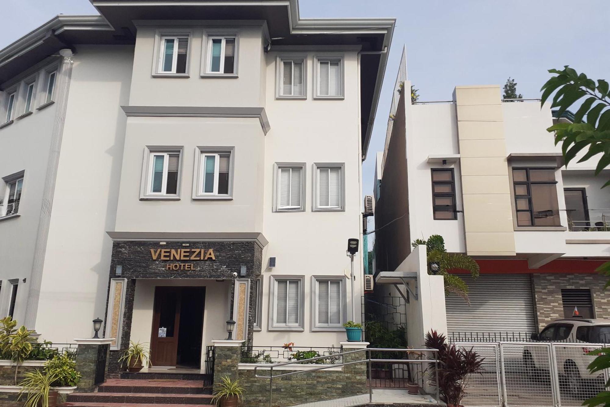 Venezia Suites Hotel Iloilo Εξωτερικό φωτογραφία
