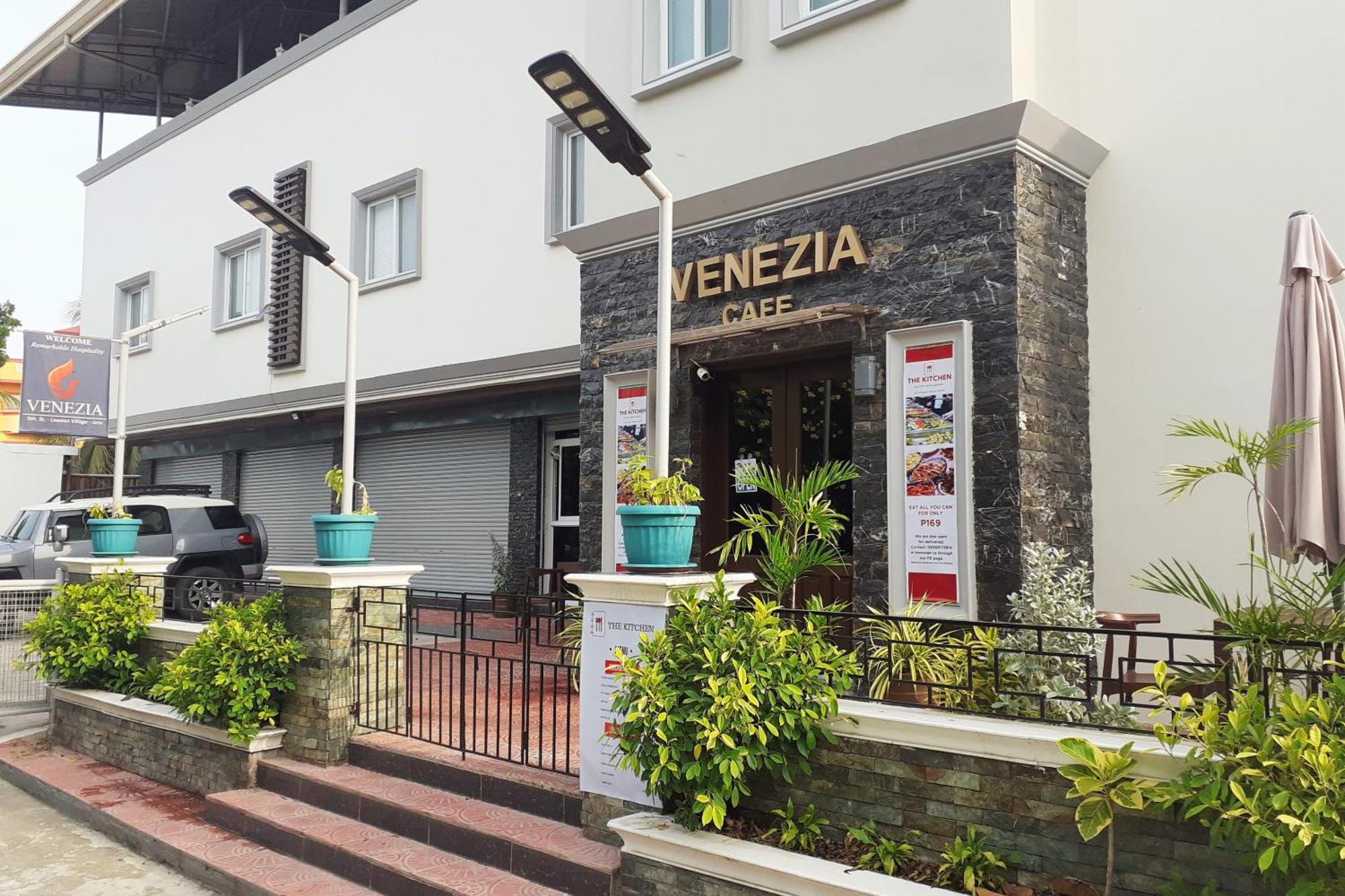 Venezia Suites Hotel Iloilo Εξωτερικό φωτογραφία