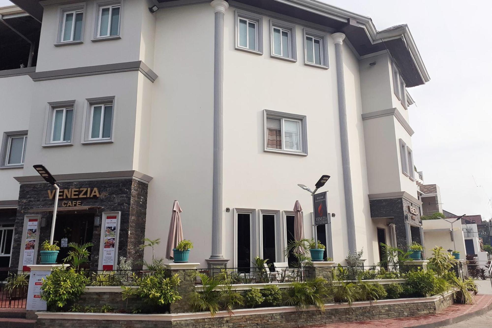 Venezia Suites Hotel Iloilo Εξωτερικό φωτογραφία